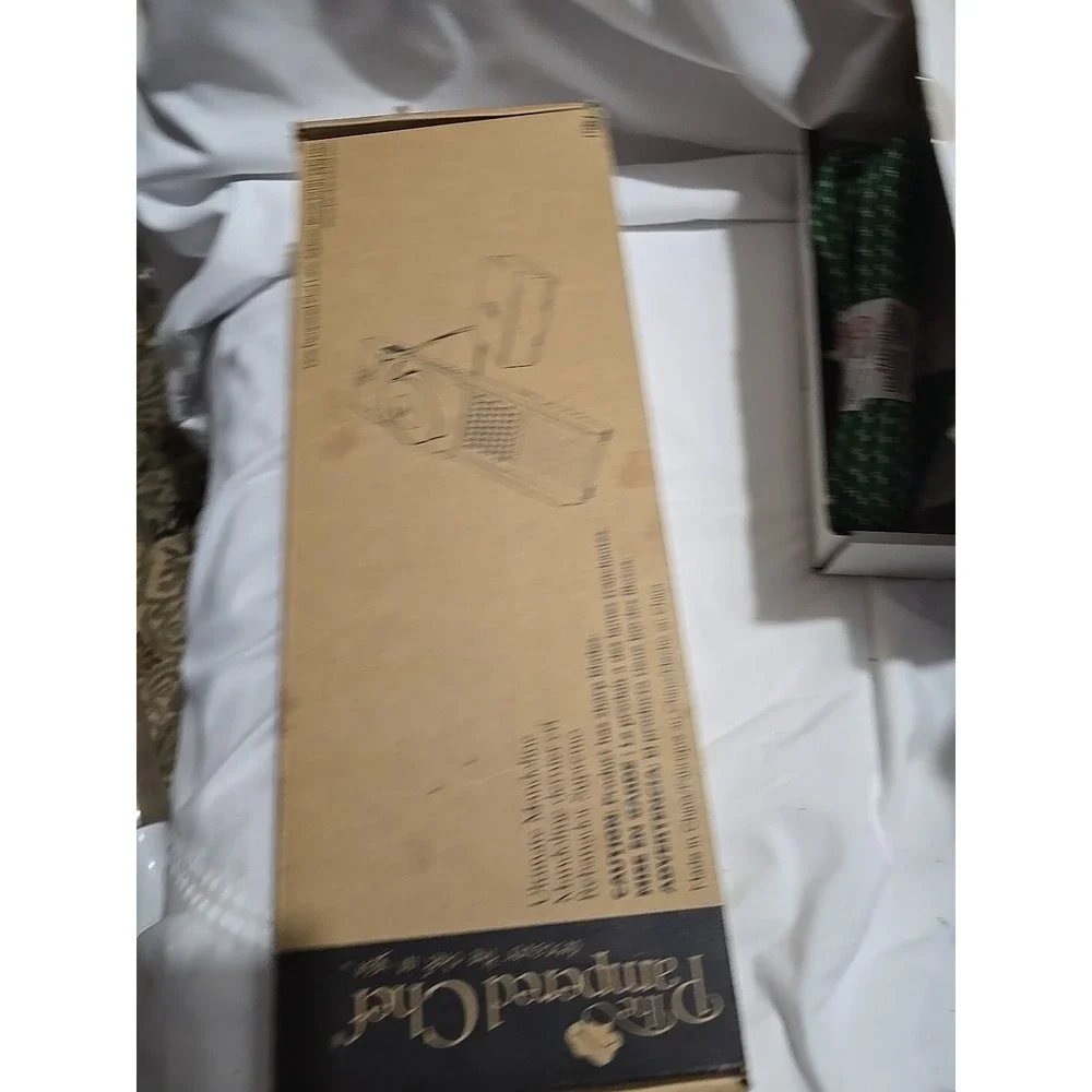 Pampered Chef 1087 Mandoline Food Slicer - Beige Used In Box